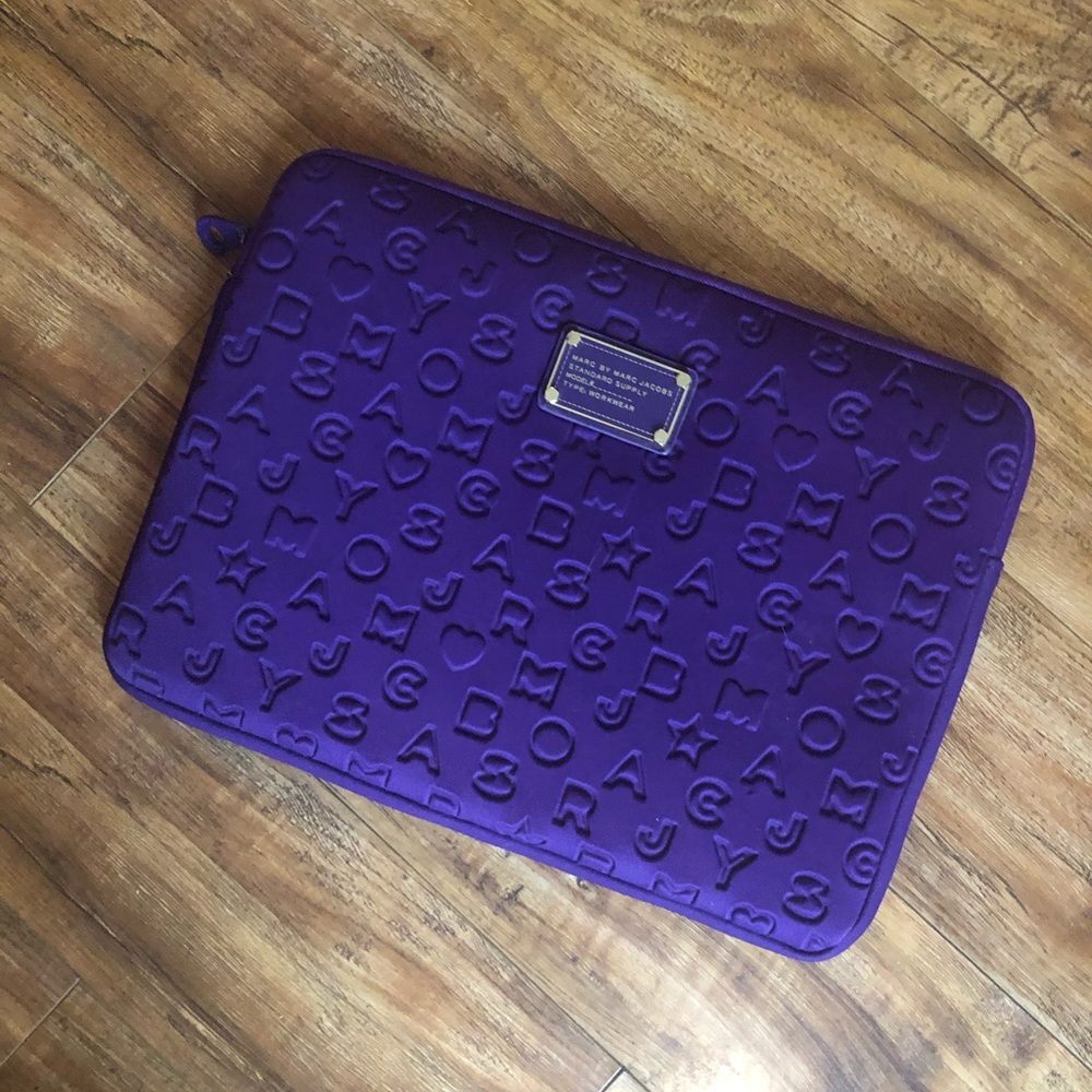 Marc Jacobs 13 in laptop case